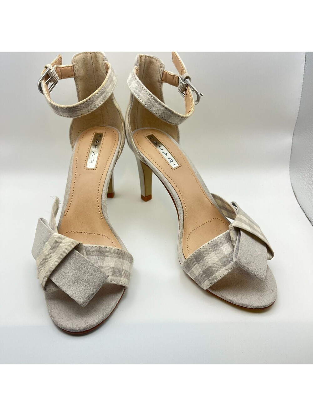 Preppy Grey Plaid/Gingham 3 in Heel- some staining see pics